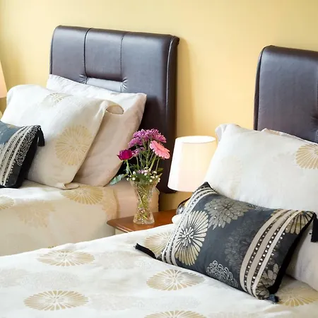 Meadow View Bed & Breakfast 2*