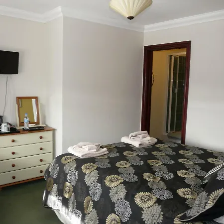 Meadow View 3*