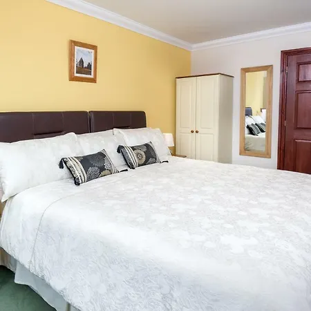 Meadow View 3*